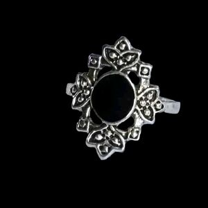 BLACK ONYX STAINLESS STEEL FOREVER WEAR SILVER NEW SIZE 6 RING
